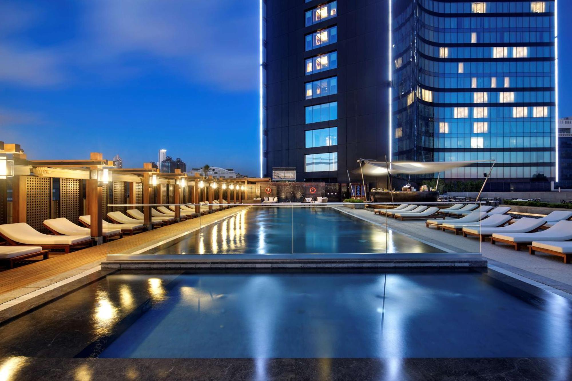 Hilton Istanbul Bomonti Hotel Exterior photo